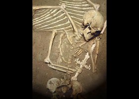 Hallan Esqueleto de un Ángel Guerrero | Recurso educativo 731922